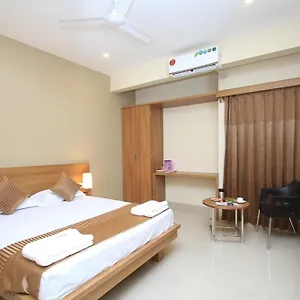 Hotel Samasth Rooms And Suites, Mysore